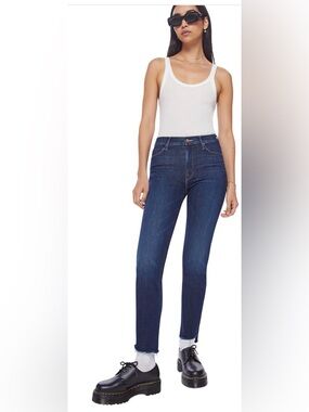 Mother Mid Rise Dazzler Ankle Jeans in Off limits size 26